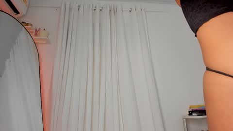 Julia online show from 01/06/25, 03:42