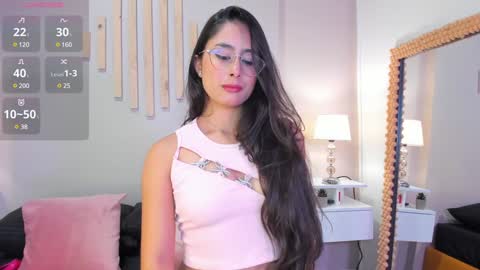 J U L IA   M A R T I N E Z online show from 01/15/25, 11:32