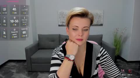 Snapshot of julia_wilsons chatting on 12/02/24, 10:39 Julia online show from 12/02/24, 10:39