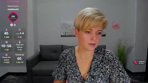 Snapshot of julia_wilsons chatting on 12/07/24, 06:32 Julia online show from 12/07/24, 06:32