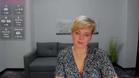 Snapshot of julia_wilsons chatting on 12/07/24, 09:39 Julia online show from 12/07/24, 09:39