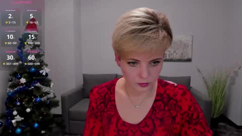Snapshot of julia_wilsons chatting on 12/25/24, 01:30 Julia online show from 12/25/24, 01:30