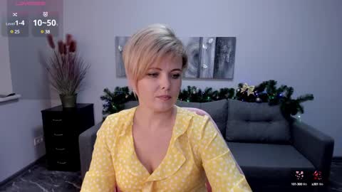 Snapshot of julia_wilsons chatting on 01/02/25, 03:51 Julia online show from 01/02/25, 03:51