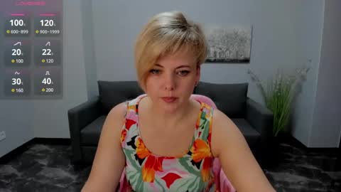 Snapshot of julia_wilsons chatting on 01/07/25, 06:38 Julia online show from 01/07/25, 06:38