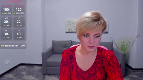 Snapshot of julia_wilsons chatting on 01/22/25, 01:32 Julia online show from 01/22/25, 01:32