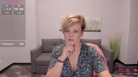 Snapshot of julia_wilsons chatting on 02/11/25, 03:18 Julia online show from 02/11/25, 03:18