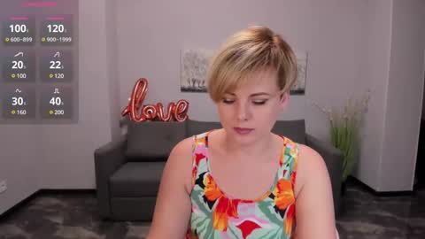 Snapshot of julia_wilsons chatting on 02/12/25, 12:55 Julia online show from 02/12/25, 12:55