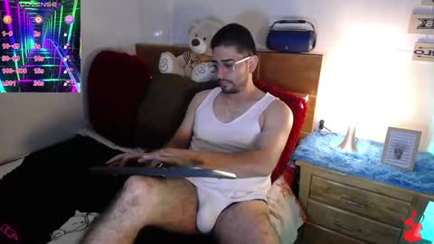 Snapshot of julian1225_ chatting on 01/24/25, 05:53 Julian online show from 01/24/25, 05:53