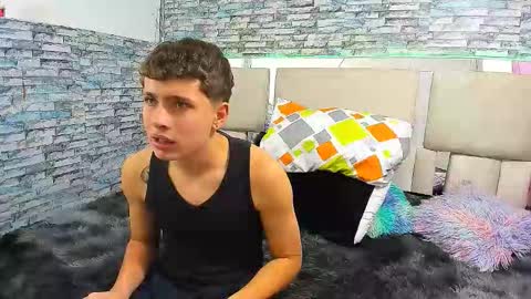 Snapshot of julian_wolf18 chatting on 09/27/25, 02:00 julian online show from 09/27/25, 02:00