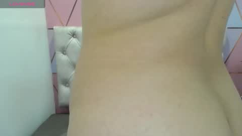 Snapshot of juliana_boobx chatting on 01/21/25, 02:26 Juli online show from 01/21/25, 02:26