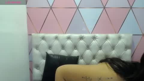 Snapshot of juliana_boobx chatting on 03/08/25, 11:27 Juli online show from 03/08/25, 11:27