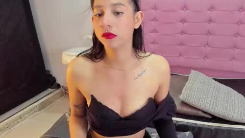 Snapshot of juliana_ls chatting on 09/17/25, 05:47 Juliana online show from 09/17/25, 05:47