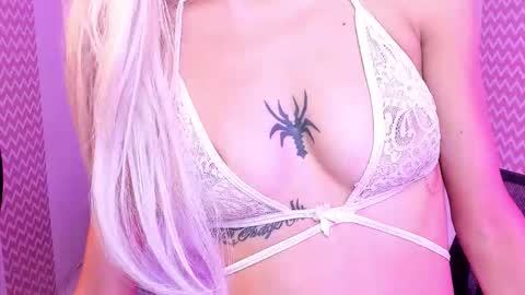 juliana online show from 11/21/25, 01:43