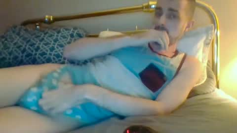 julianjj2001 online show from 02/20/25, 11:54