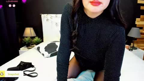 Snapshot of julianna_jamii chatting on 12/07/24, 06:48 Julianna online show from 12/07/24, 06:48