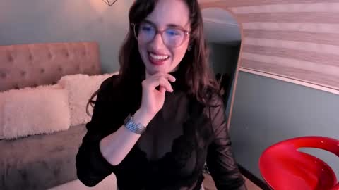 Snapshot of julianne__ chatting on 10/24/25, 04:31 Julianne online show from 10/24/25, 04:31