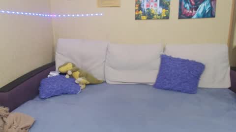 Snapshot of juliasane_ chatting on 01/08/25, 02:35 Jul online show from 01/08/25, 02:35
