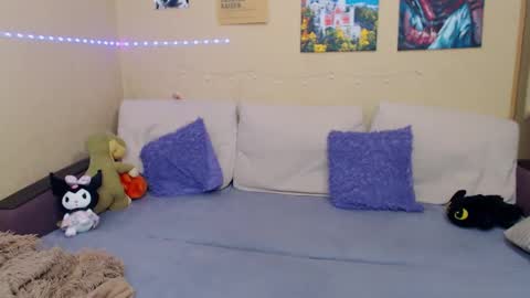Snapshot of juliasane_ chatting on 02/11/25, 04:13 Jul online show from 02/11/25, 04:13