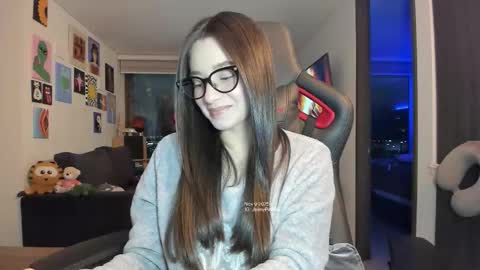 Jeimy Help me to reach 100 thumbs up online show from 11/10/25, 12:53