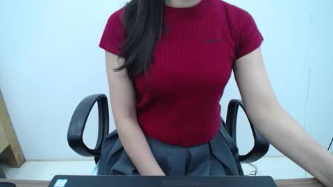 julie9x online show from 11/07/25, 11:27