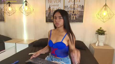 Snapshot of julie_coper chatting on 09/10/25, 12:38 julie coper online show from 09/10/25, 12:38