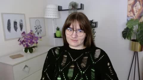 Julie online show from 10/15/25, 01:44