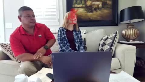 Julie Holliday online show from 11/04/25, 08:19