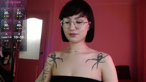 Snapshot of julierayls chatting on 01/17/25, 08:22 see u on Tuesday December 3 in 0200 UTC time turn on notifications so you dont miss me online show from 01/17/25, 08:22