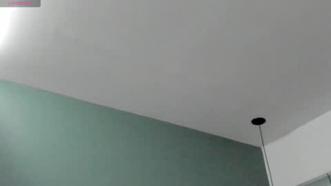 Snapshot of julieta_rose__ chatting on 11/21/25, 06:39 online show from 11/21/25, 06:39