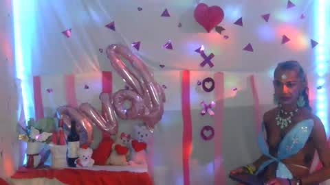 Snapshot of julieth_wolf chatting on 02/14/25, 03:43 Julieth Wolf online show from 02/14/25, 03:43
