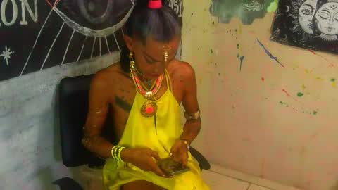 Julieth Wolf online show from 10/26/25, 01:22