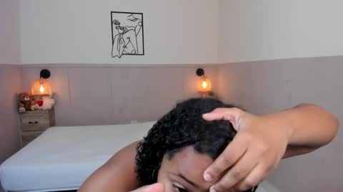 Julieth Julie online show from 10/31/25, 11:55