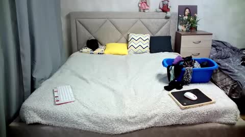 Julietkitty online show from 01/19/25, 07:57