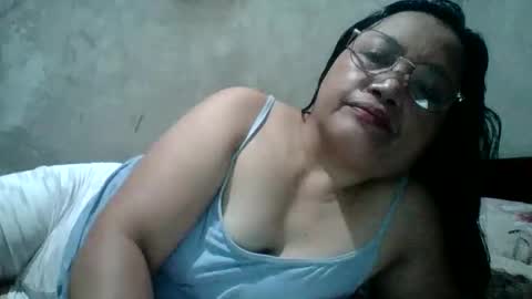 Snapshot of juliettaxx chatting on 11/20/25, 04:12 juliett online show from 11/20/25, 04:12