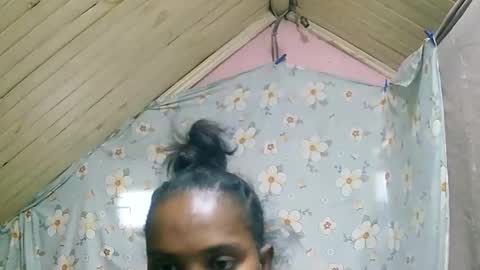 juliette9794 online show from 09/18/25, 11:45