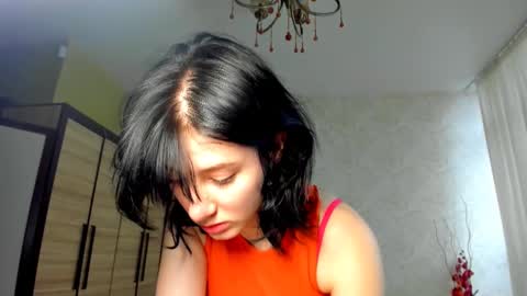 Snapshot of julissweet chatting on 12/29/24, 08:11 Asmodeus online show from 12/29/24, 08:11