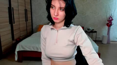 Snapshot of julissweet chatting on 01/11/25, 08:11 Asmodeus online show from 01/11/25, 08:11