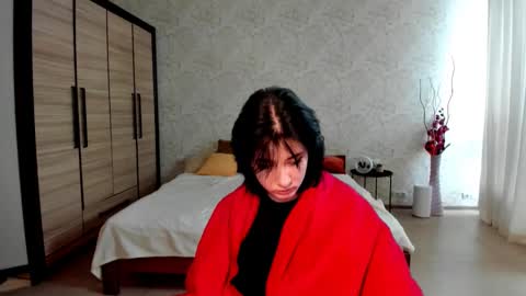 Snapshot of julissweet chatting on 01/18/25, 10:39 Asmodeus online show from 01/18/25, 10:39