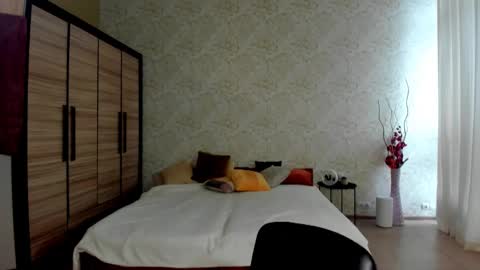 Snapshot of julissweet chatting on 01/25/25, 07:28 Asmodeus online show from 01/25/25, 07:28