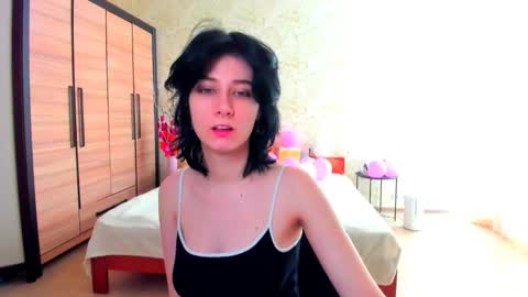 Snapshot of julissweet chatting on 02/17/25, 07:37 Asmodeus online show from 02/17/25, 07:37