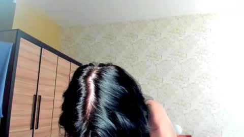 Snapshot of julissweet chatting on 02/24/25, 01:53 Asmodeus online show from 02/24/25, 01:53