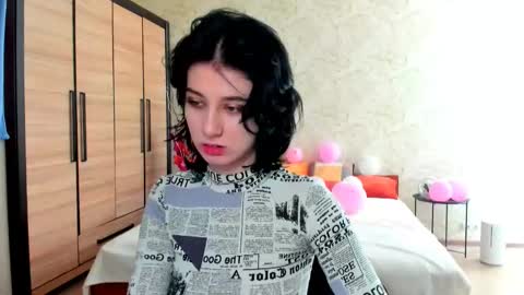 Snapshot of julissweet chatting on 02/26/25, 07:20 Asmodeus online show from 02/26/25, 07:20