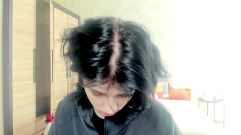 Snapshot of julissweet chatting on 03/09/25, 07:23 Asmodeus online show from 03/09/25, 07:23