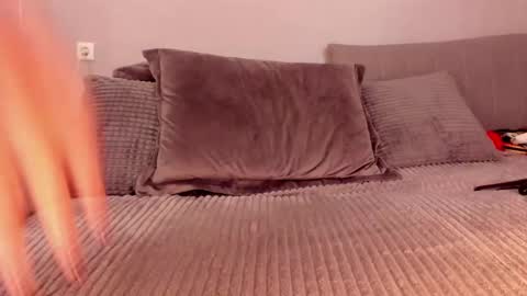 Snapshot of jullia_moor chatting on 09/13/25, 02:33 jullia_moor online show from 09/13/25, 02:33