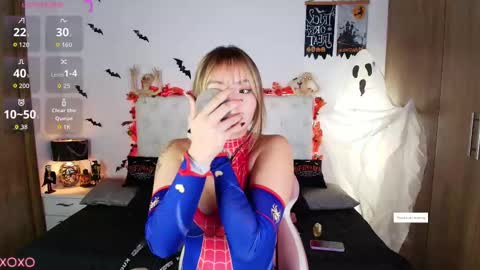 Snapshot of jullianapriv_ chatting on 10/06/25, 02:25 jullianapriv_ online show from 10/06/25, 02:25