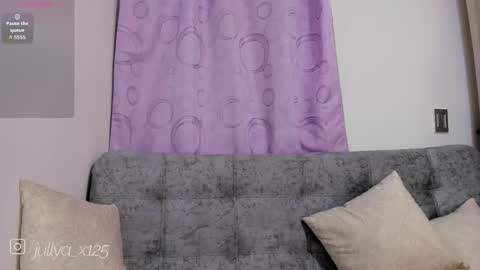 Snapshot of jullya_x_ chatting on 10/07/25, 02:20 jullya 630 1330 -5 online show from 10/07/25, 02:20