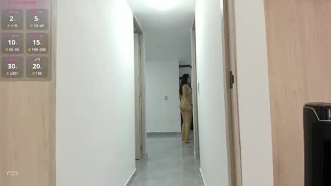 Snapshot of jullya_x_ chatting on 10/21/25, 03:07 jullya 630 1330 -5 online show from 10/21/25, 03:07