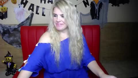 Julya Barbi online show from 11/13/25, 06:34