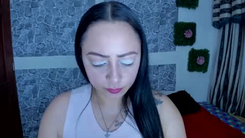 Snapshot of julybravo chatting on 02/16/25, 10:21 juliana online show from 02/16/25, 10:21