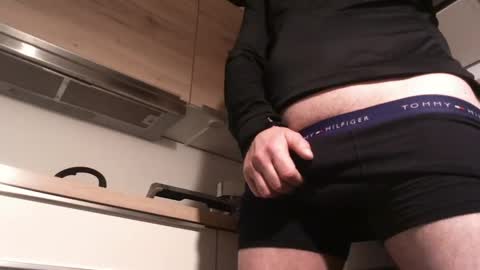 Gregor online show from 12/31/24, 03:09